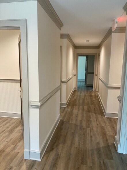 More Photos Of 126 Snapdragon Ct, Chapin Medical For Lease