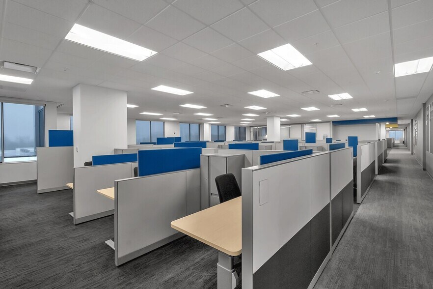 More Photos Of 600 Airborne Pky, Cheektowaga Unknown For Lease