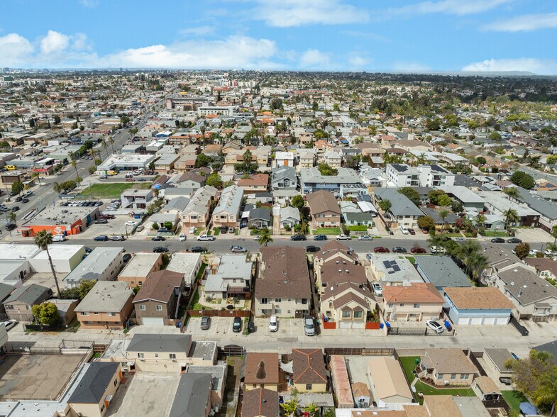 More Photos Of 4433-4437 Winona Ave, San Diego Apartments For Sale
