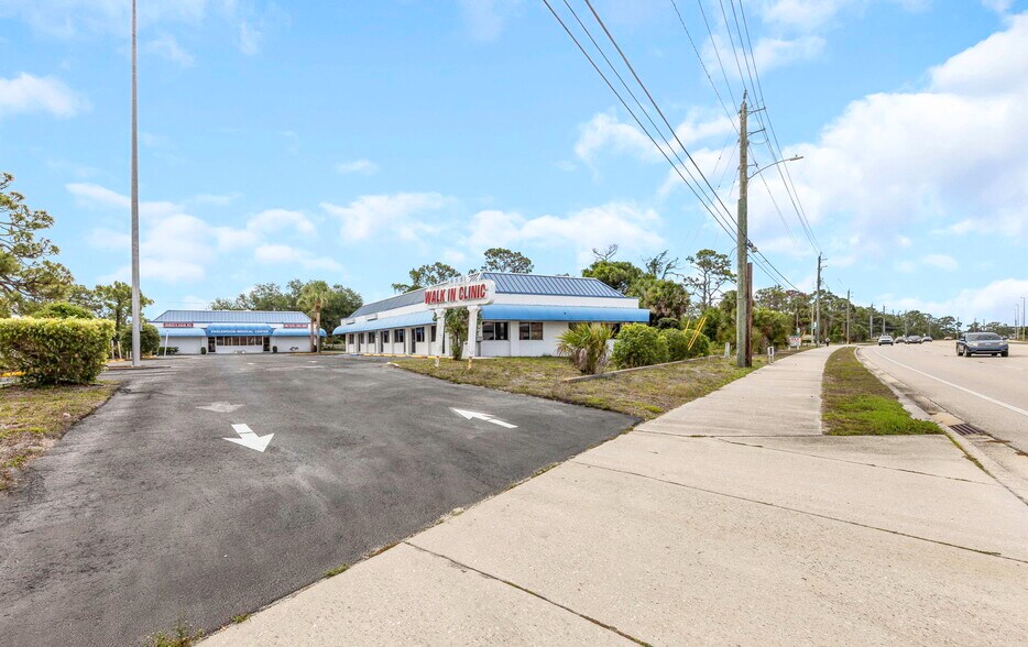 More Photos Of 655 N Indiana Ave, Englewood Medical For Sale
