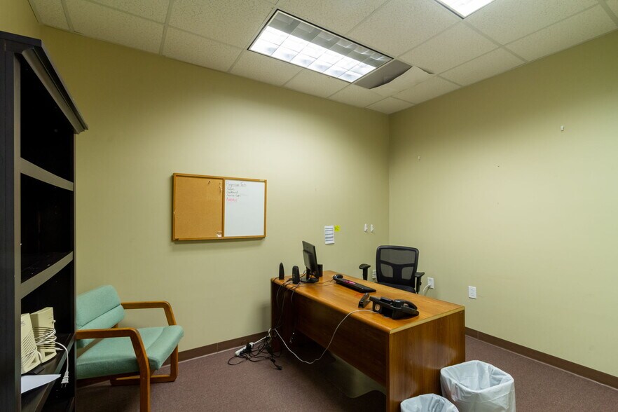 More Photos Of 94 E Crogan St, Lawrenceville Office For Lease