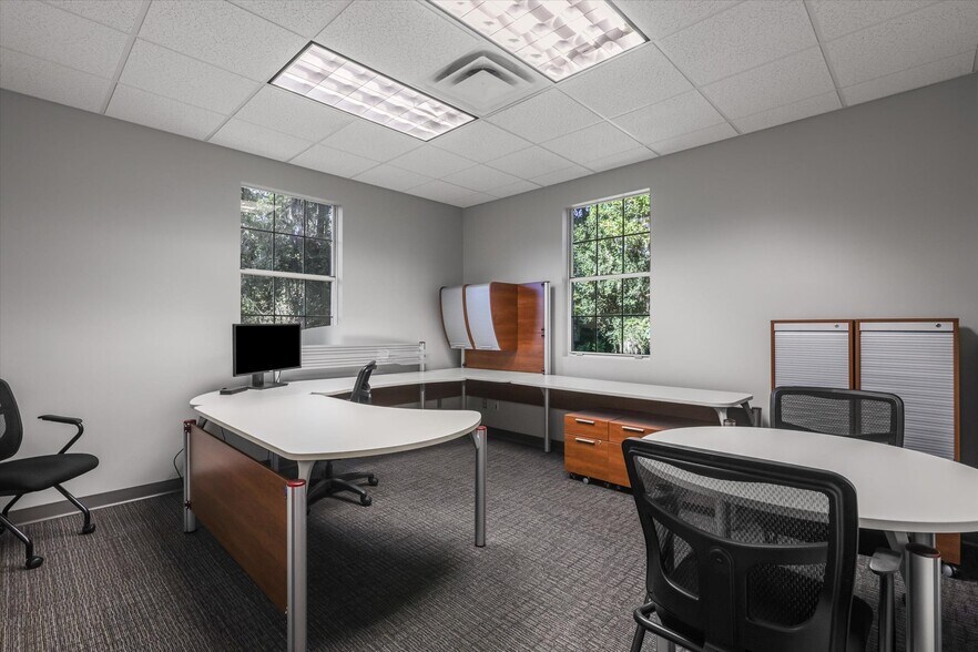 More Photos Of 1589 Metropolitan Blvd, Tallahassee Office For Lease