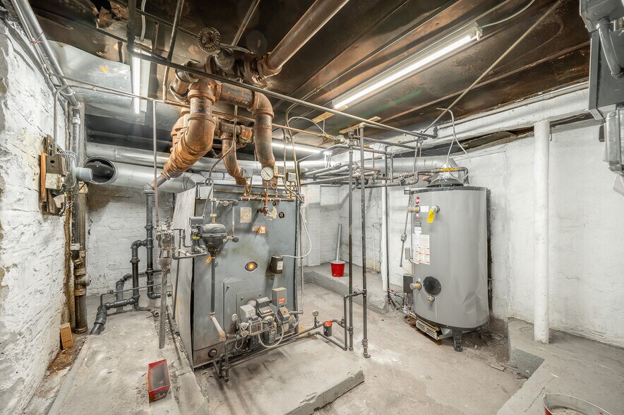 More Photos Of 903 35th Ave, Long Island City Apartments For Sale