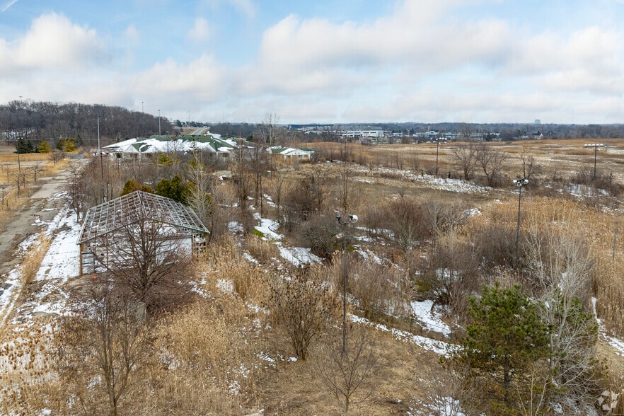 More Photos Of 3951-3971 Joslyn Rd, Auburn Hills Land For Sale