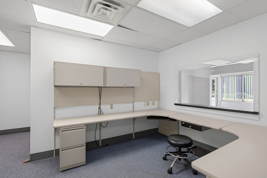 More Photos Of 789 Main St, Great Barrington Medical For Sale