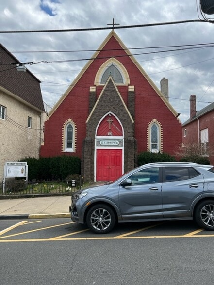 Primary Photo Of 8-10 East Front, Keyport Specialty For Sale