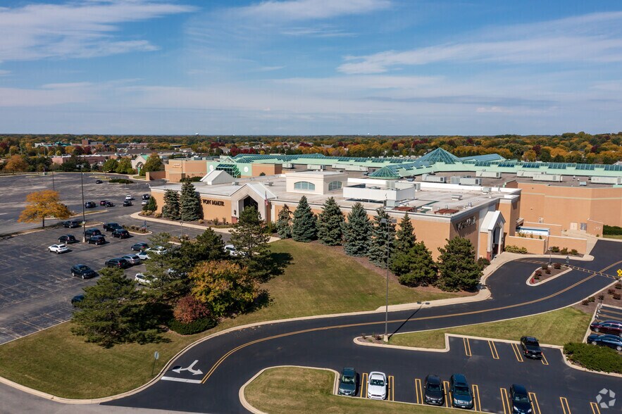 More Photos Of 3800 E Main St, St Charles Freestanding For Sale