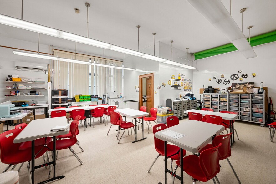 More Photos Of 21 Notre Dame Ave, Cambridge Unknown For Lease