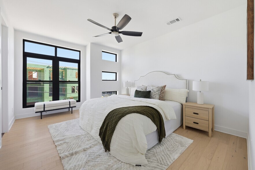 More Photos Of 2631 Kirby st, Dallas Multifamily For Sale