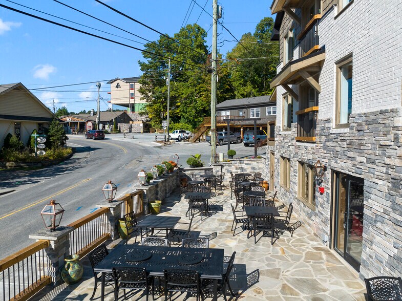 More Photos Of 870 Main St, Blowing Rock Restaurant For Sale