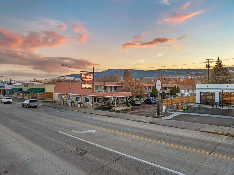 More Photos Of 1510 Adams Ave, La Grande Hotel For Sale