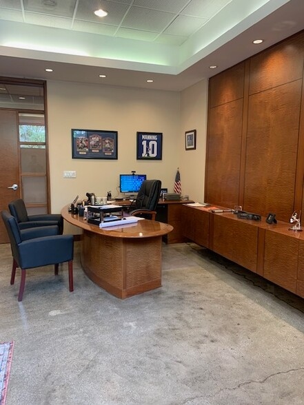 More Photos Of 12 Bright Pl, Yonkers Warehouse For Sale