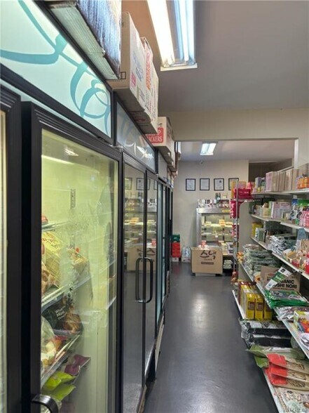 More Photos Of 744 Millersport Hwy, Amherst Freestanding For Sale