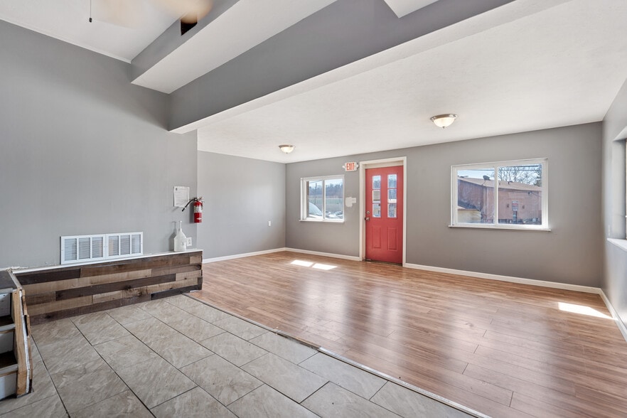 More Photos Of 560 W Pike St, Canonsburg Office Residential For Sale