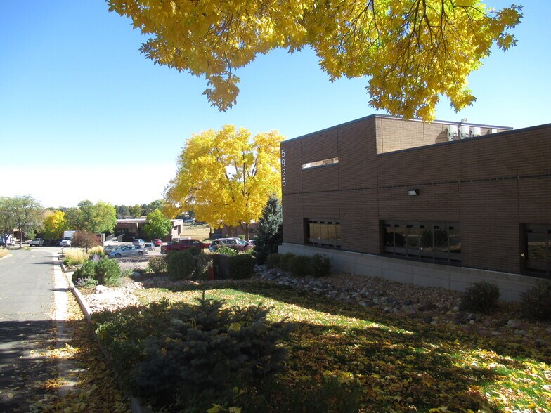 More Photos Of 5926 McIntyre St, Golden Office For Lease