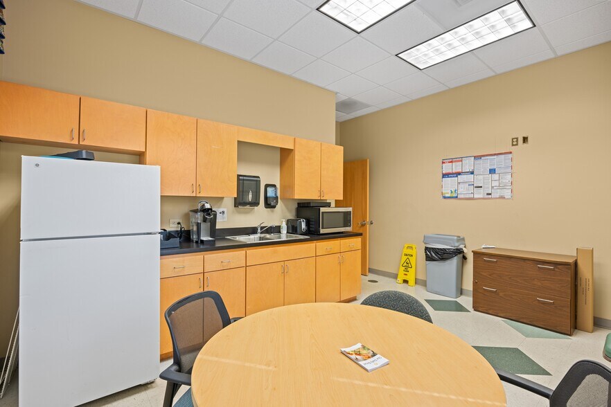 More Photos Of 160 Willbrook Blvd, Pawleys Island Office For Lease