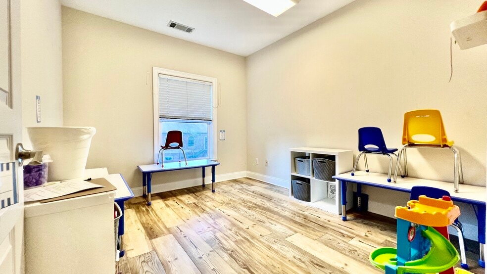 More Photos Of 4080 McGinnis Ferry Rd, Alpharetta Office For Sale