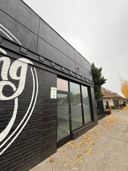 More Photos Of 514-520 McHenry Ave, Modesto Storefront For Lease