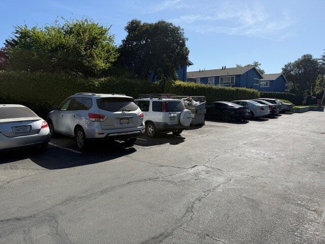 More Photos Of 580 Stoney Ct, Gilroy Apartments For Sale