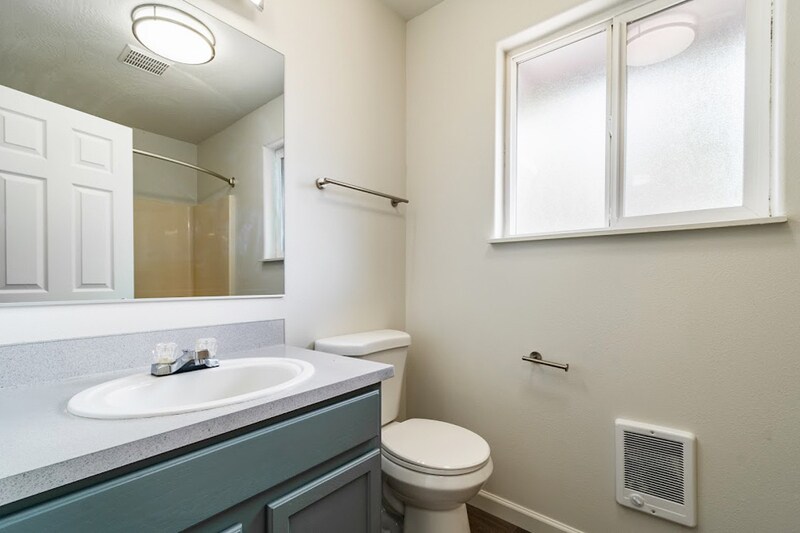 More Photos Of 2447 Roosevelt Blvd, Eugene Apartments For Sale