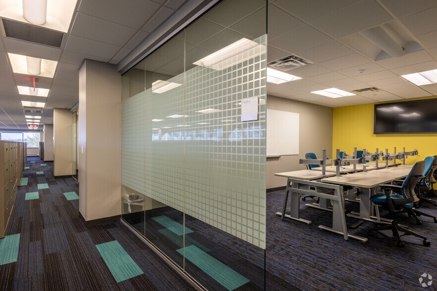 More Photos Of 1130 Route 22 E, Bridgewater Office For Sale