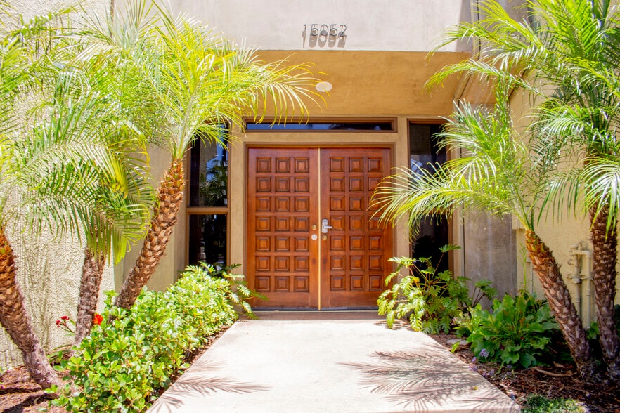 More Photos Of 15052 Springdale St, Huntington Beach Medical For Lease