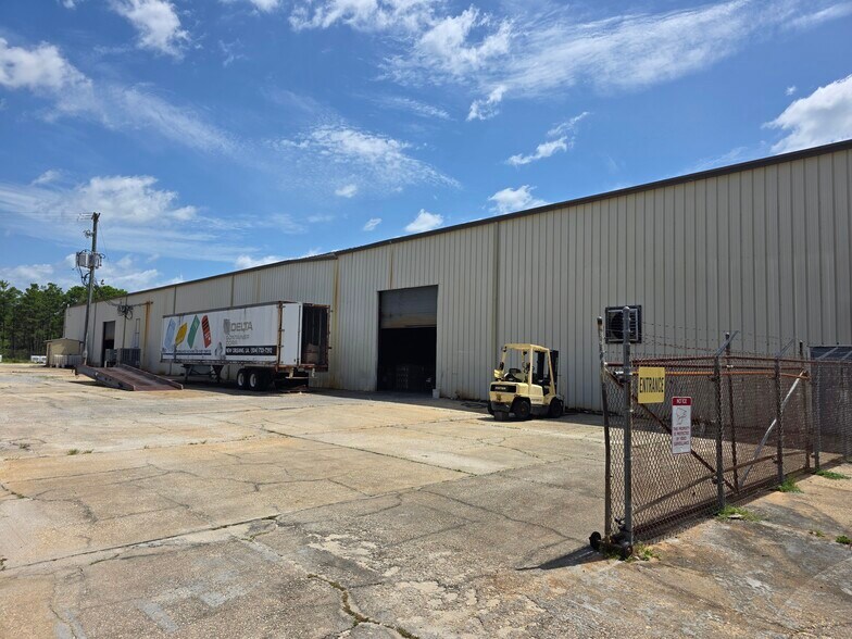 More Photos Of 9646 Highway 20 W, Freeport Distribution For Sale