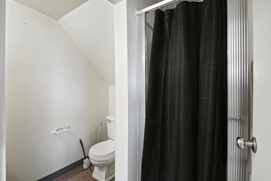 More Photos Of 37 Pierce St, Kingston Multifamily For Sale