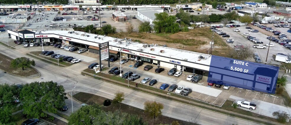 More Photos Of 11555 S Wilcrest Dr, Houston Storefront For Lease