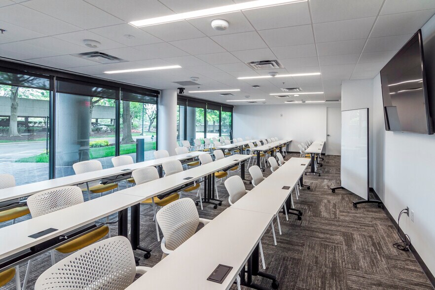 More Photos Of 555-565 Marriott Dr, Nashville Unknown For Lease