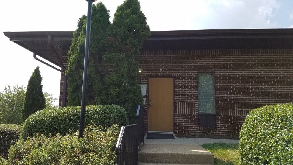 More Photos Of 106 Elden St, Herndon Medical For Sale