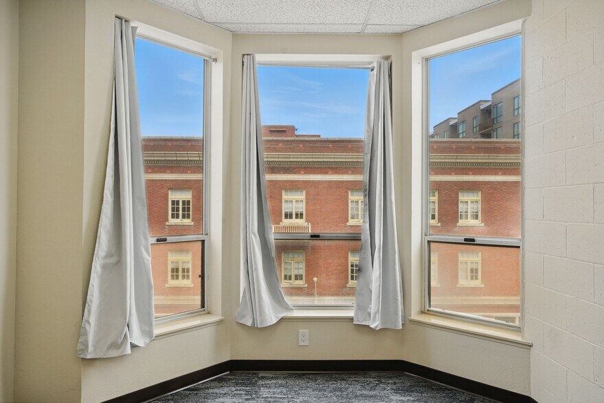 More Photos Of 301 Grand Ave, South San Francisco Office For Lease