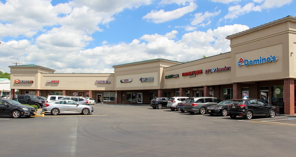 More Photos Of 430 Market St, Elmwood Park Unknown For Lease