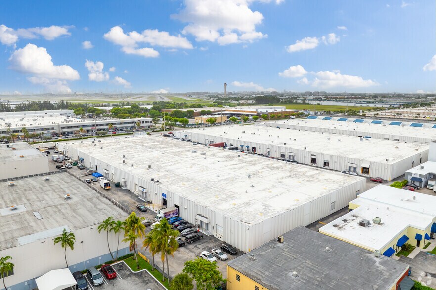 More Photos Of 7212-7282 NW 33rd St, Miami Unknown For Lease