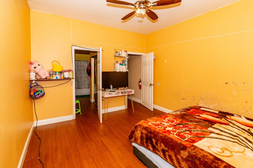 More Photos Of 2510 E Monument St, Baltimore Restaurant For Sale