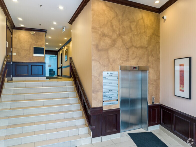 More Photos Of 5025 Orbitor Dr, Mississauga Office For Lease