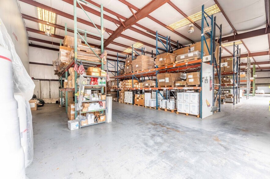More Photos Of 3001 Faye Rd, Jacksonville Warehouse For Lease