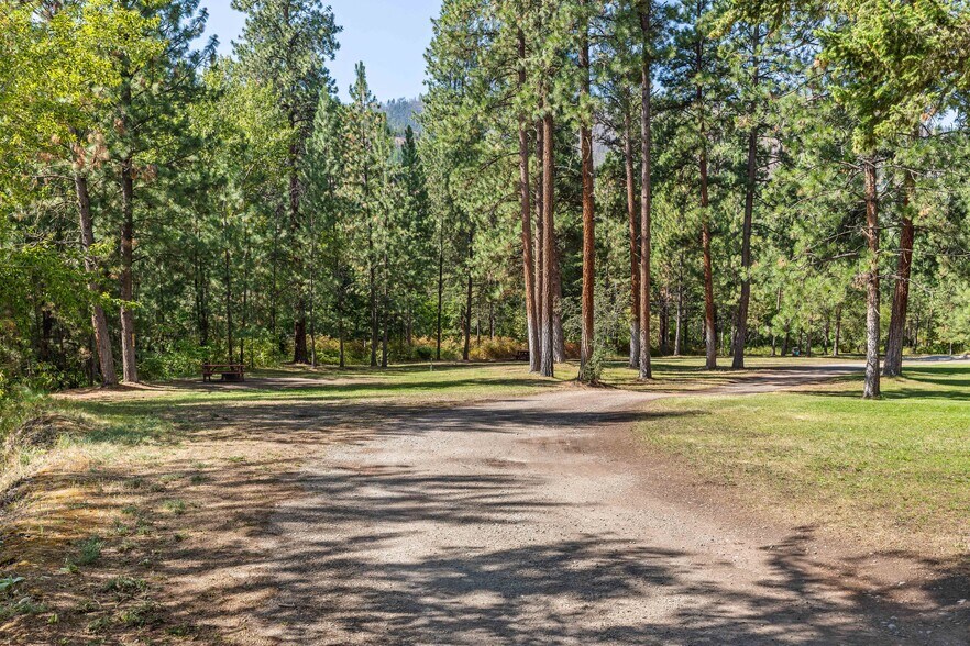 More Photos Of 9955 US Highway 12, Lolo Specialty For Sale