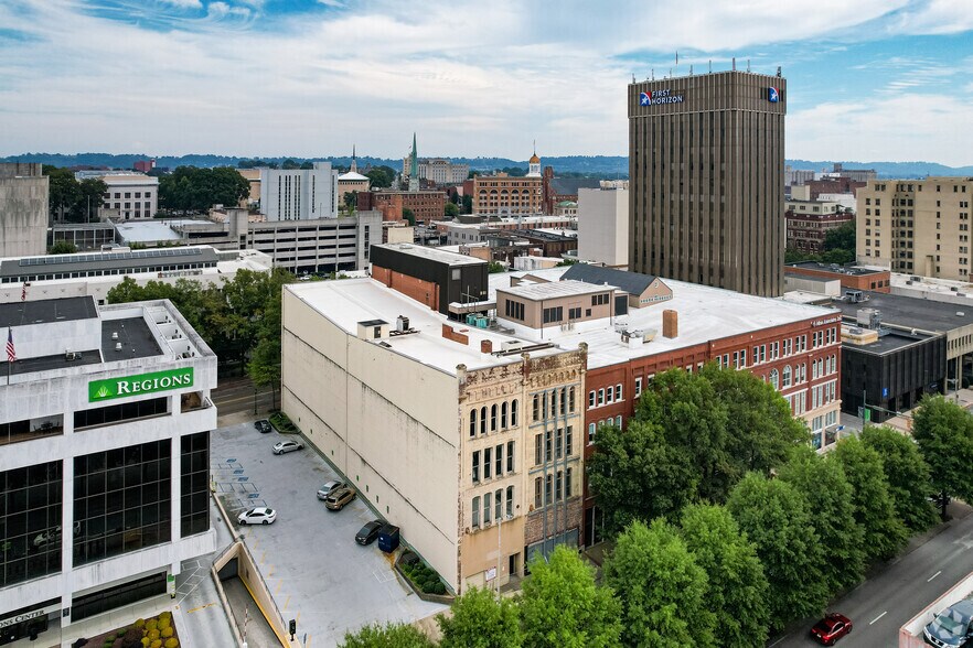 More Photos Of 619 Market St, Chattanooga Office For Sale