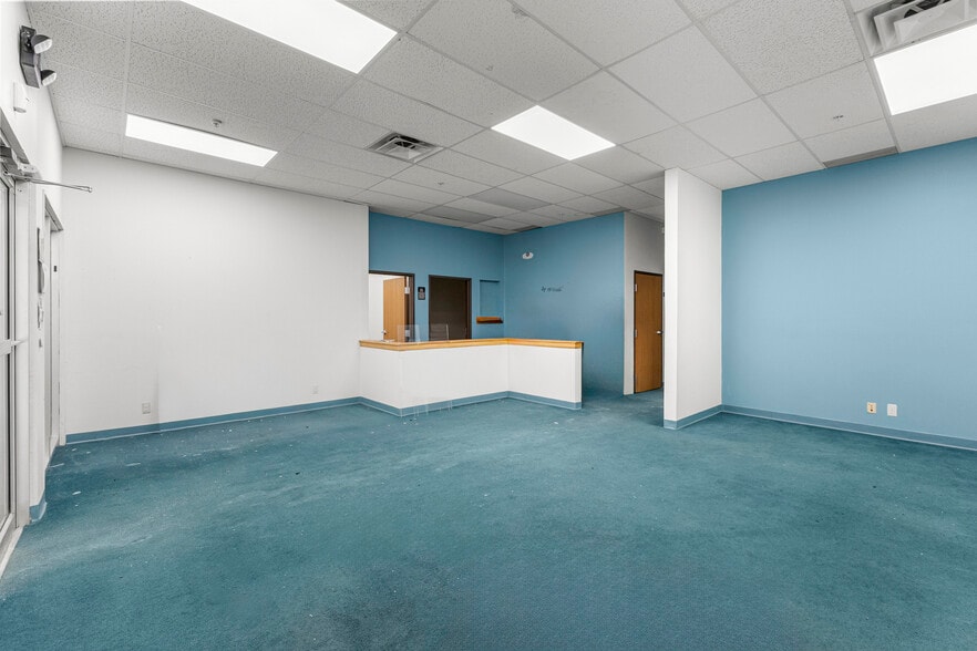 More Photos Of 35425 W Michigan Ave, Wayne General Retail For Lease