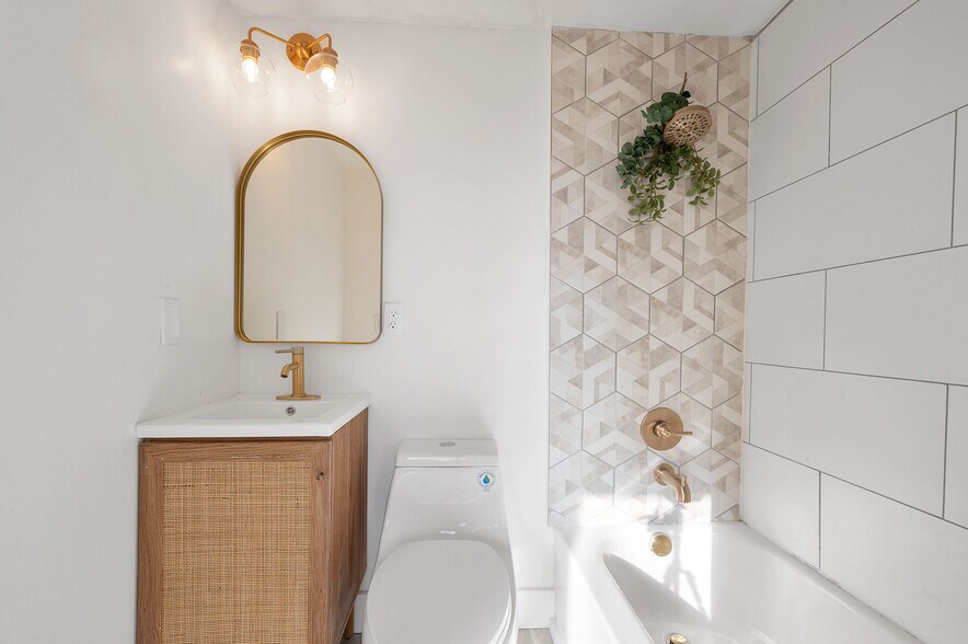 More Photos Of 4431 Allison St, Norwood Apartments For Sale