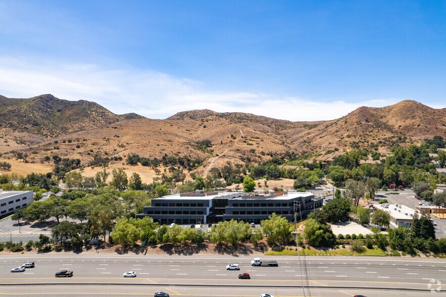 Primary Photo Of 30851 Agoura Rd, Agoura Hills Loft Creative Space For Lease