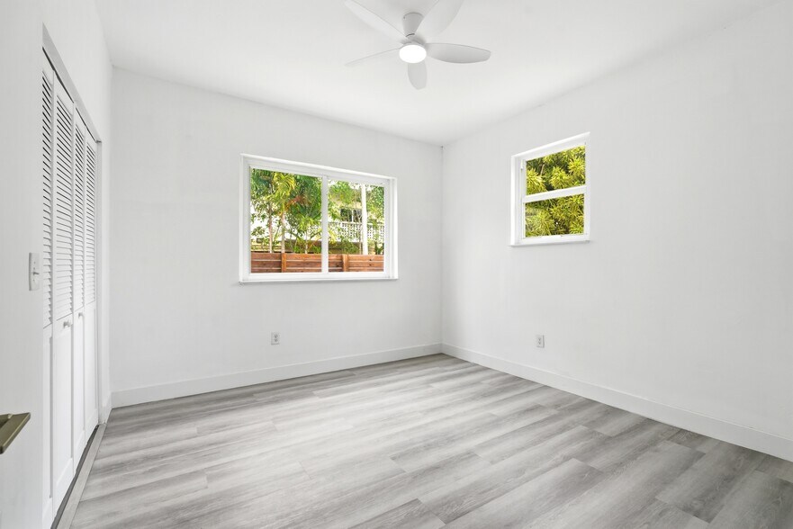 More Photos Of 340 NE 125th St, North Miami Office Residential For Sale