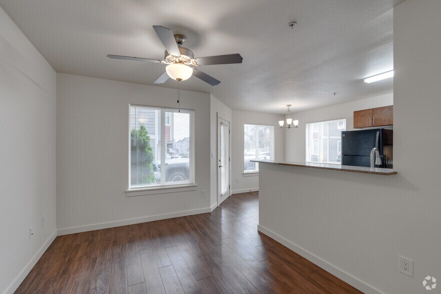 More Photos Of 9520 SW Greenburg Rd, Tigard Apartments For Sale