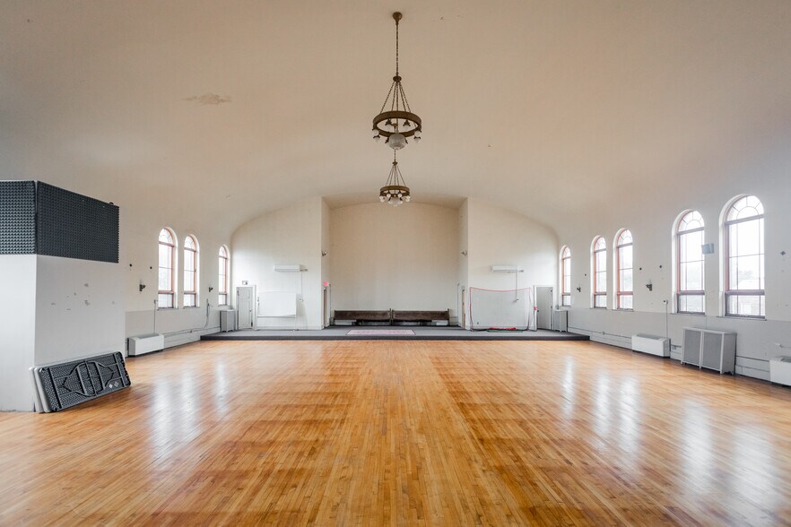 More Photos Of 3553 W Vernor Hwy, Detroit Specialty For Sale