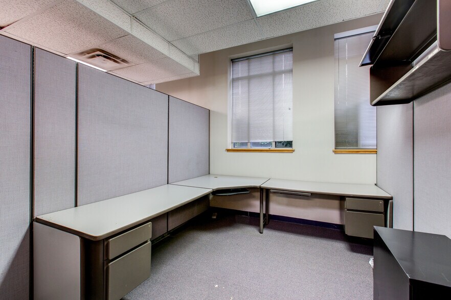 More Photos Of 5878 S Rapp St, Littleton Office For Sale