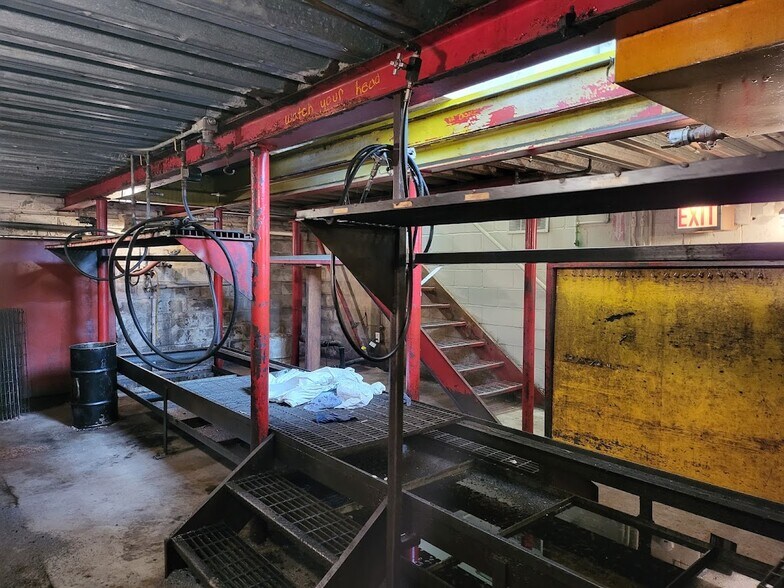 More Photos Of 4333 route 130, Edgewater Park Auto Repair For Sale