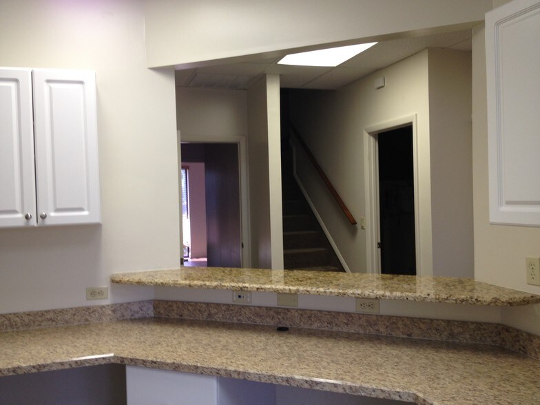 More Photos Of 1861 SE Port St Lucie Blvd, Port Saint Lucie Medical For Lease