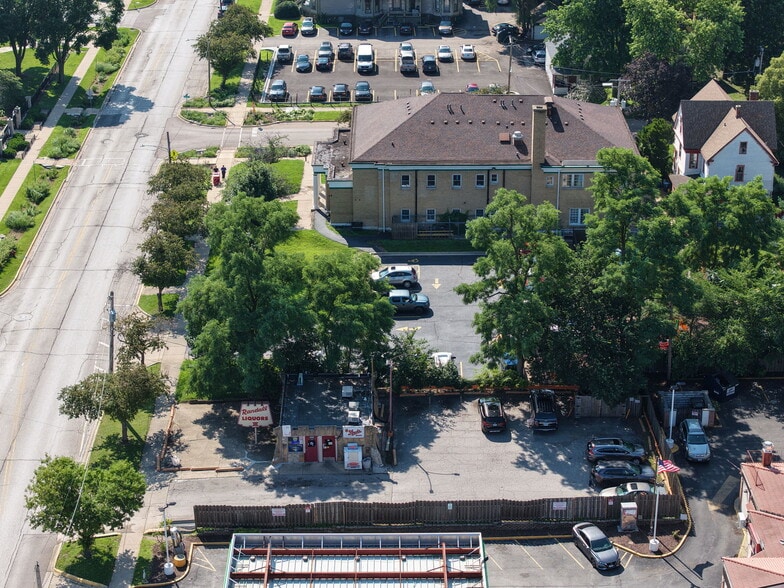 More Photos Of , Aurora General Retail For Sale