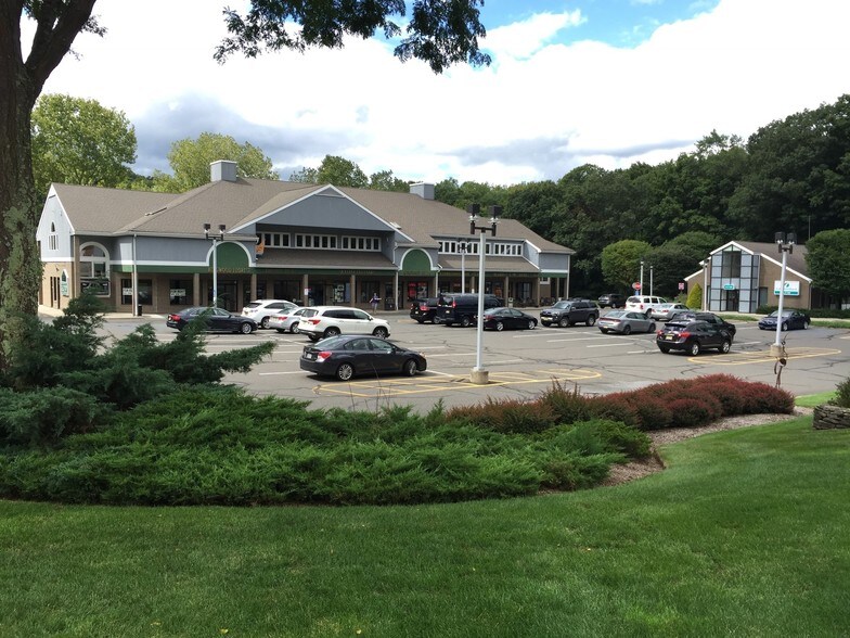 Primary Photo Of 55 Skyline Dr, Ringwood Freestanding For Lease